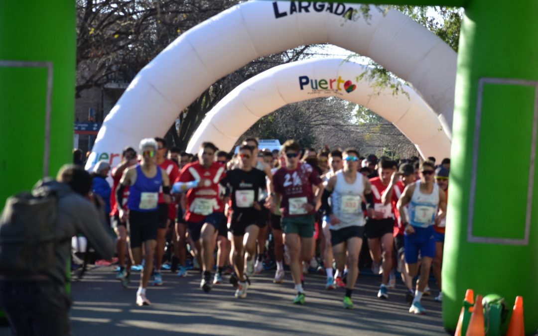 LA FIESTA DEL DEPORTE EN PUERTO REUNIÓ CASI 2000 CORREDORES DE LA REGIÓN Y TODO EL PAÍS Y ENTREGÓ 2 MILLONES EN PREMIOS PARA LOS GANADORES