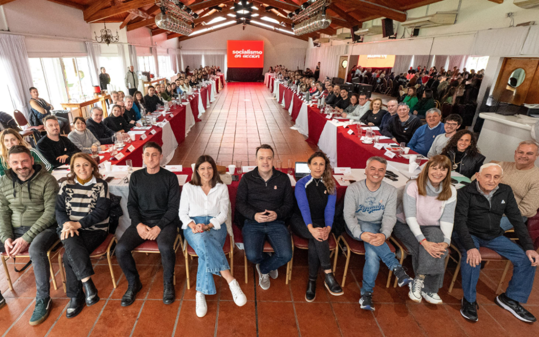 En unidad el Socialismo impulsa una reforma constitucional «que ponga el poder en manos de la gente»