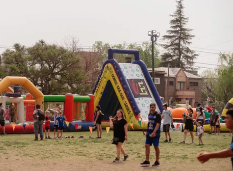 Funes celebró la «Primavera de las infancias» con múltiples actividades en el Polideportivo